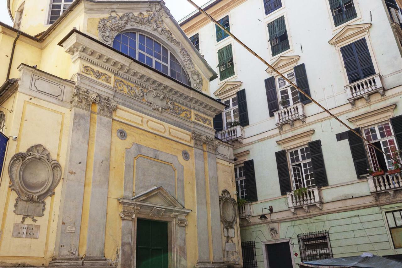Wood And Stone Apartment In The Historical Center Genova Exterior foto